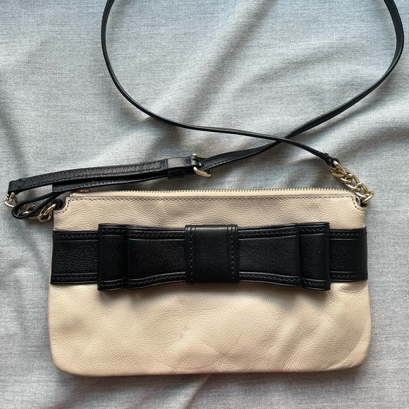 kate spade Handbags - Kate Spade Villabella Avenue Celina Tan and Black Leather Bow Crossbody Bag